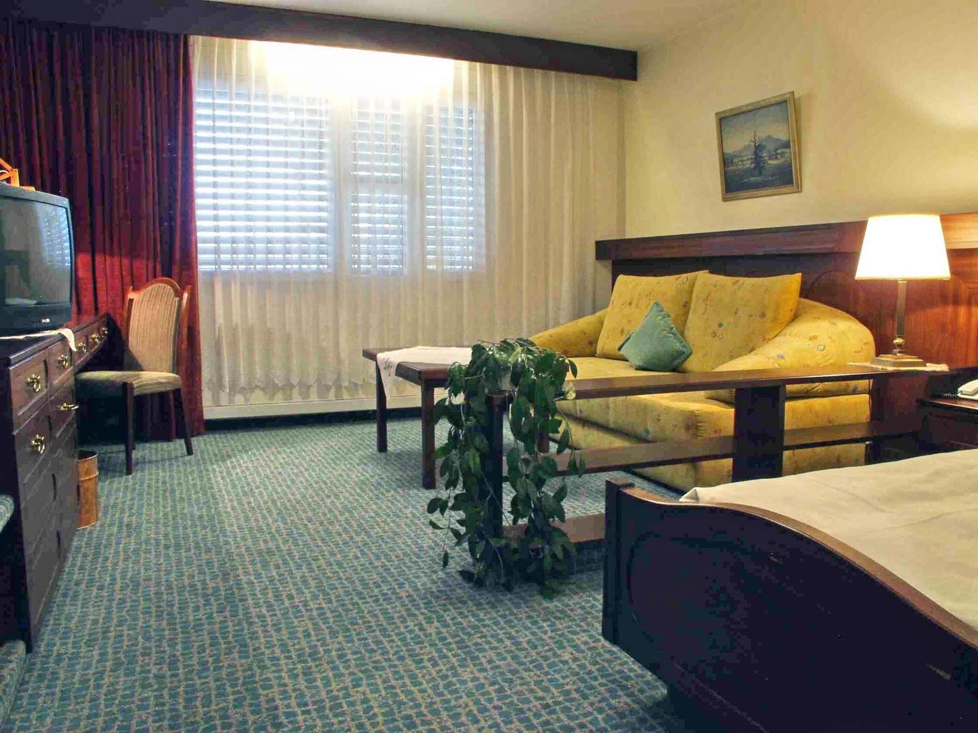Akzent Hotel Restaurant Altdorfer Hof Weingarten  Room photo